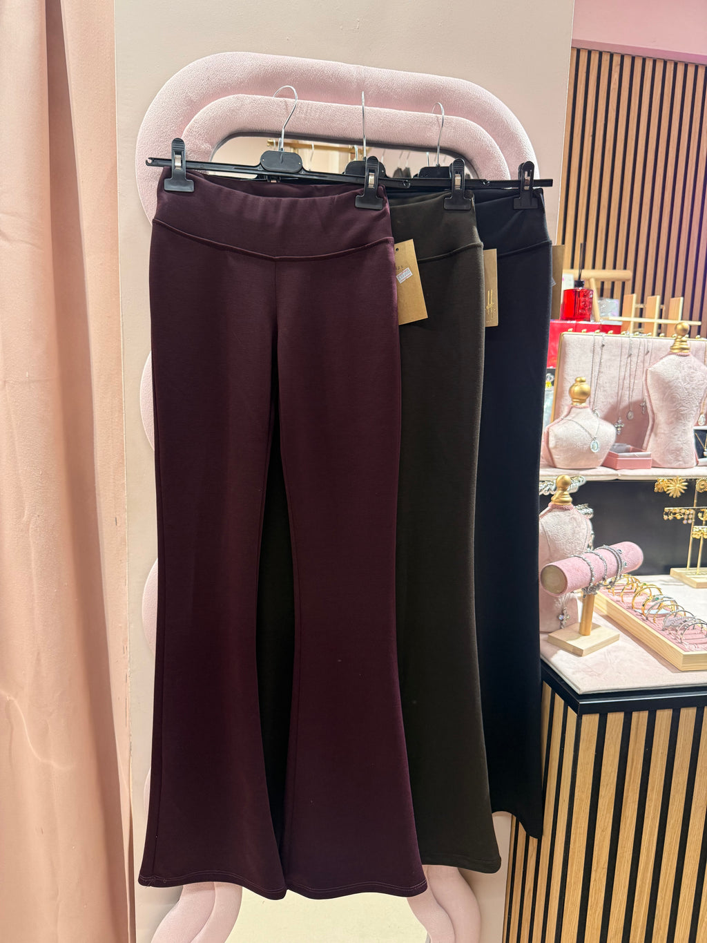 Pantalone zampa
